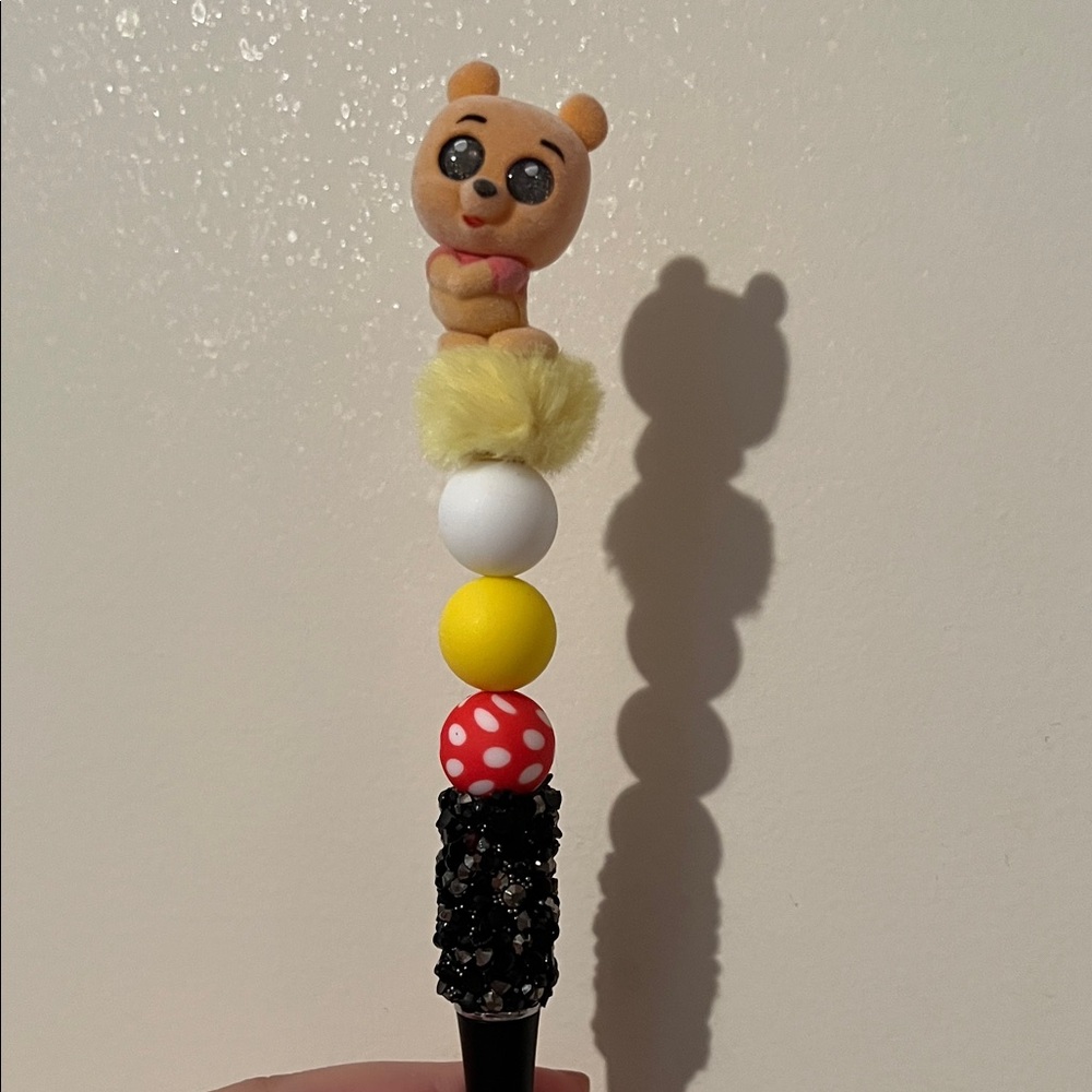 Bashful Winnie the Pooh writing pen